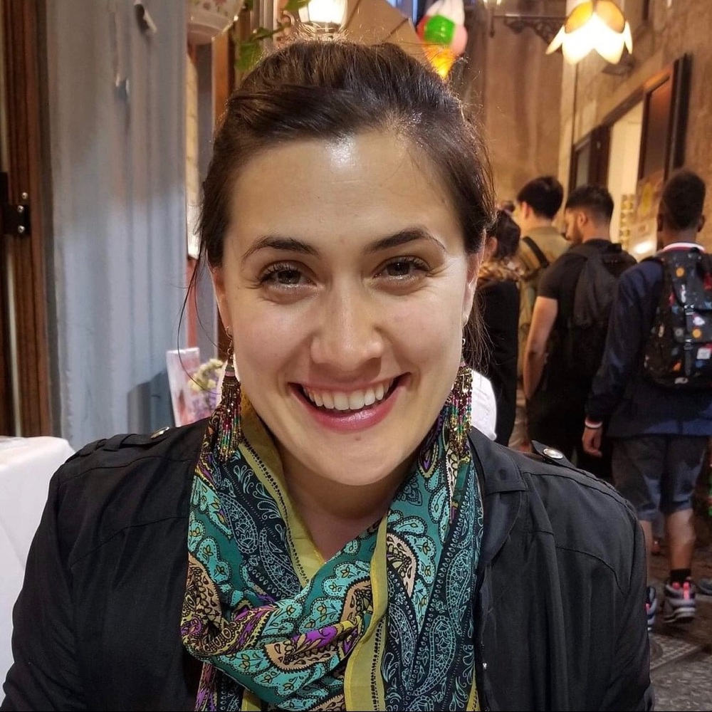 Meet your Posher, Gabriela